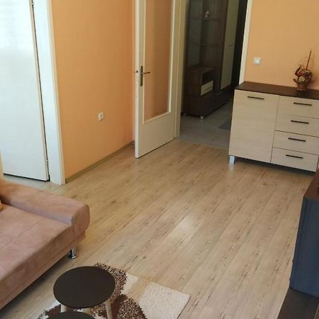 Apartment Levski Apart Burgas Bagian luar foto