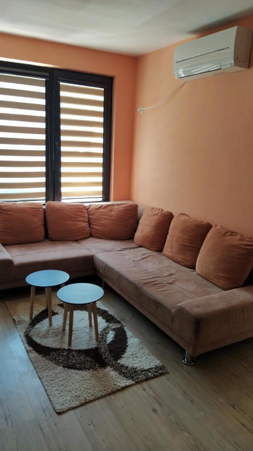 Apartment Levski Apart Burgas Bagian luar foto